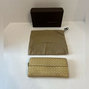 Bodega Venetta, intrecciato Woven‎ Lambskin BiFold Wallet with dust bag and box